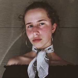 Meet your Posher, Gillian